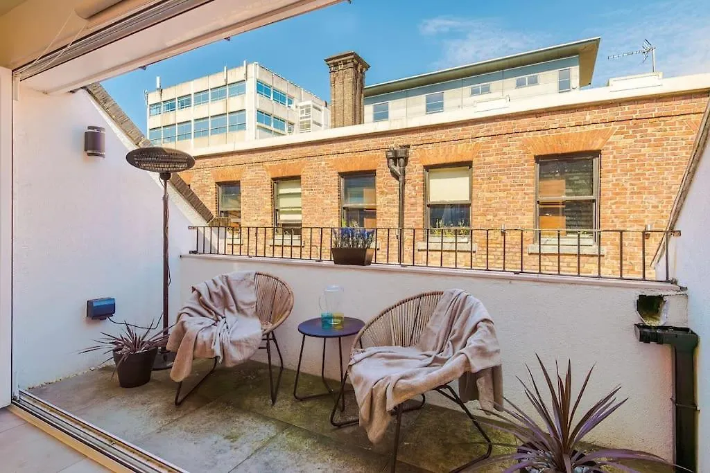Incredible 3Bed Townhouse, Rooftop Patio, Sleeps 6-1